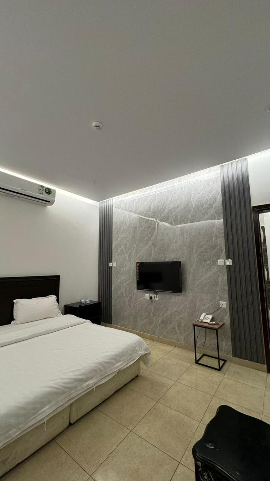 Lavina Hotel Apartments Sakaka Bagian luar foto
