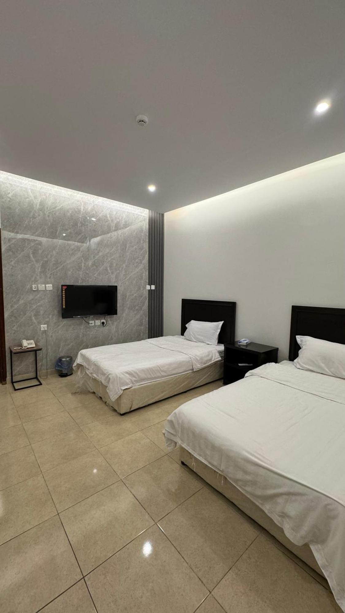 Lavina Hotel Apartments Sakaka Bagian luar foto